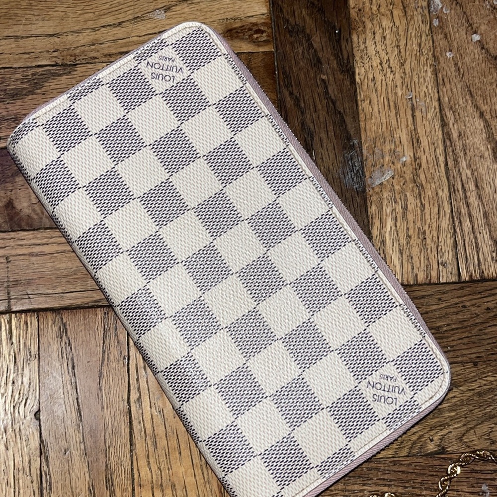 Lv Wallets - image 5